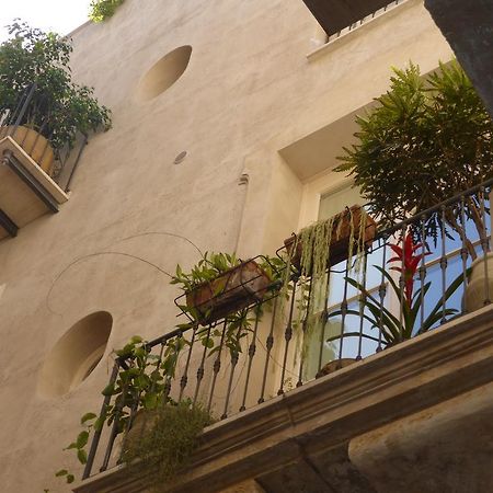 Appartamento In Palazzo Lampedusa Palerme Extérieur photo