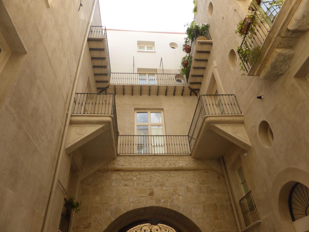 Appartamento In Palazzo Lampedusa Palerme Extérieur photo