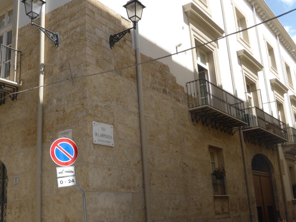 Appartamento In Palazzo Lampedusa Palerme Extérieur photo
